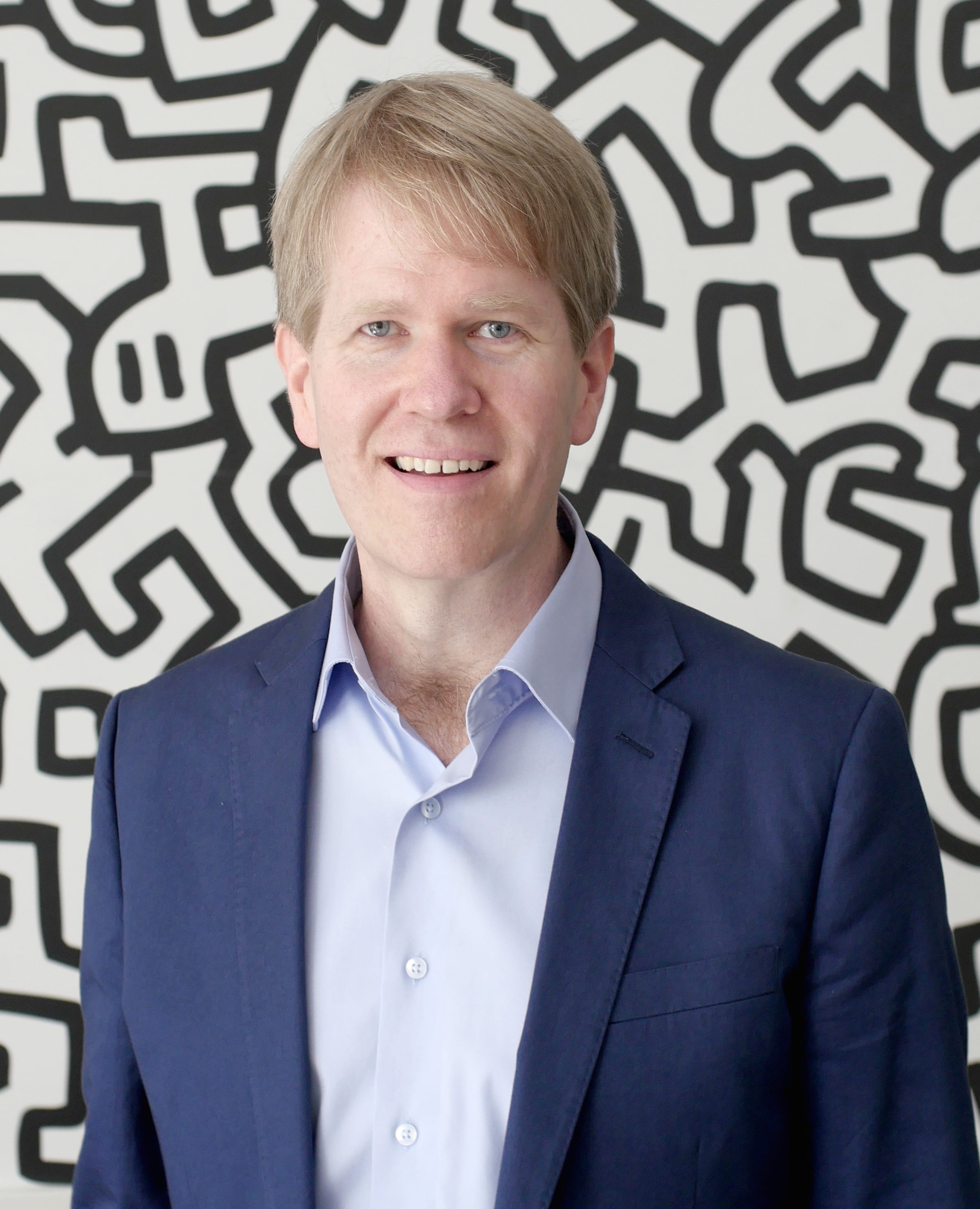 headshot-MikeStack-2014-09-24-art-background-cropped