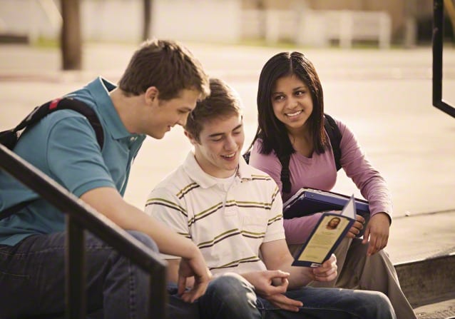 youth-talking-students-821922-gallery