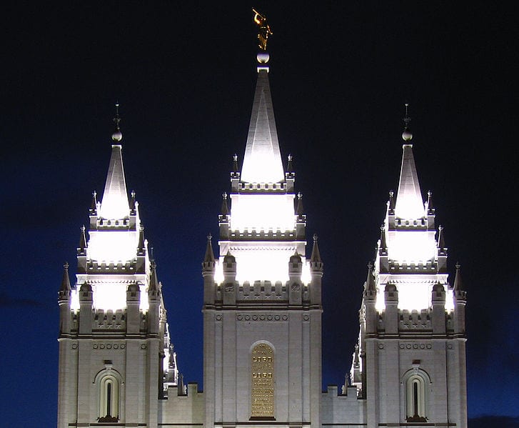 727px-Salt_Lake_Temple_spires